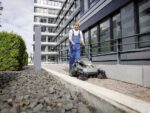 Kärcher KM 70/30 C Bp 2SB – Akku-Kehrmaschine mit Auffangbehälter – OHNE Akku und Ladegerät
